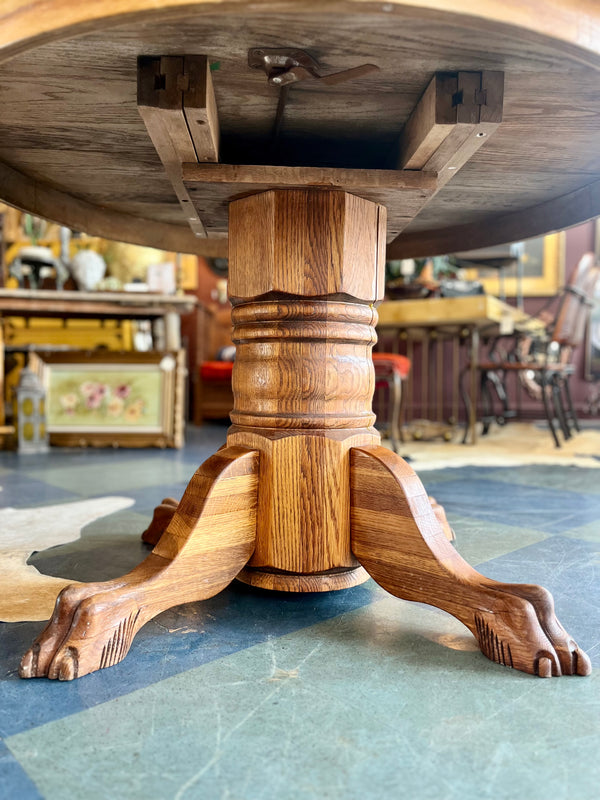 Claw table feet