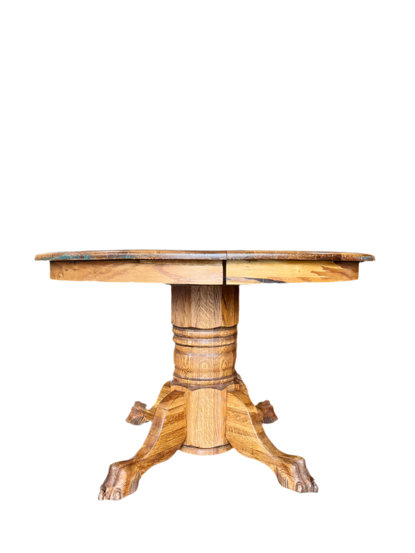 Oak round table