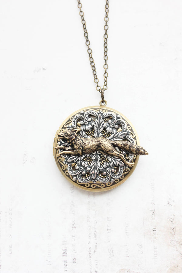 A Pocket of Posies - Big Fox Locket (3 styles): 22 inches / All Antiqued Brass