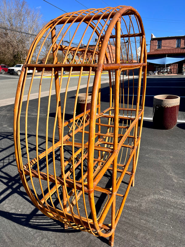 Vintage Round Rattan/Bamboo Shelf