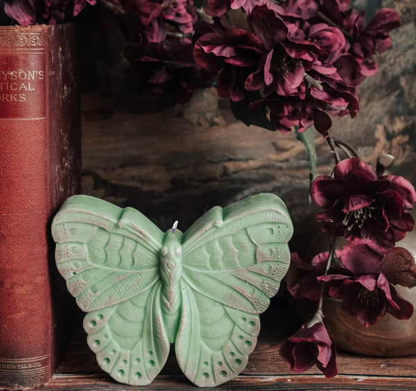 A Pleasant Thought - BUTTERFLY CANDLE